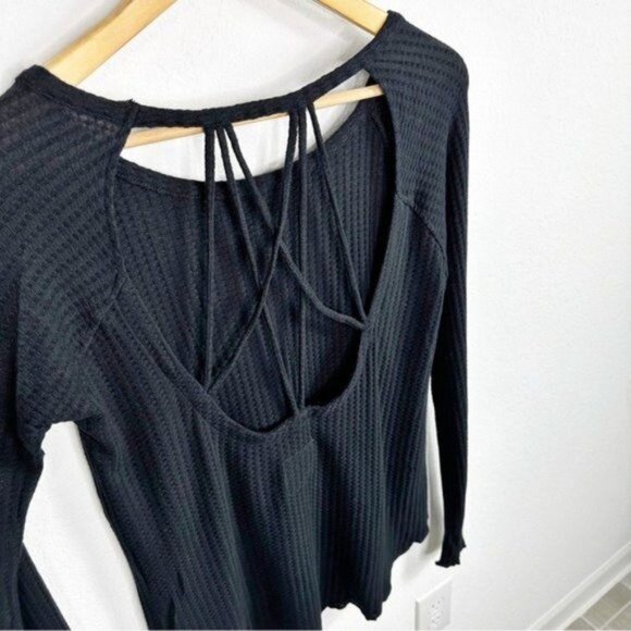 Chaser Waffle Knit Criss Cross Open Back Long Sleeve Tee Size M - Picture 4 of 5